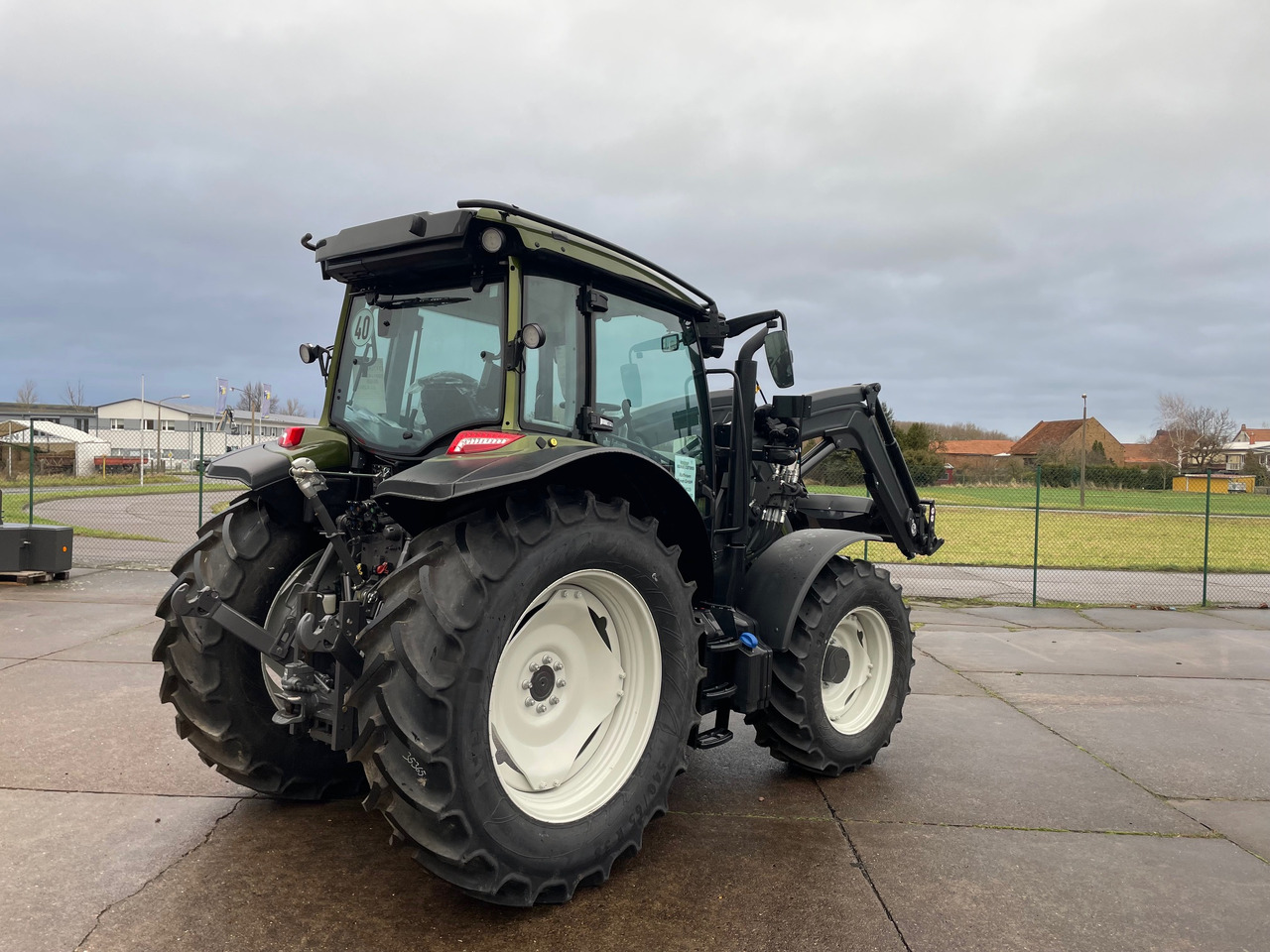 Valtra A105MH4 2B0 - جرار: صور 5 Valtra A105MH4 2B0 - جرار: صور 5