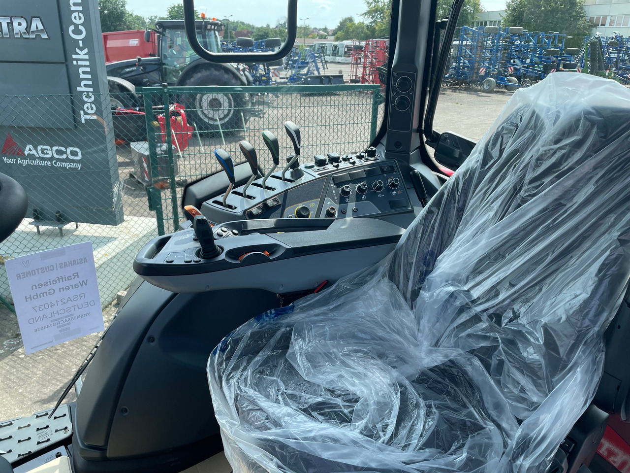 Valtra N155 EA 2B1 - جرار: صور 2 Valtra N155 EA 2B1 - جرار: صور 2