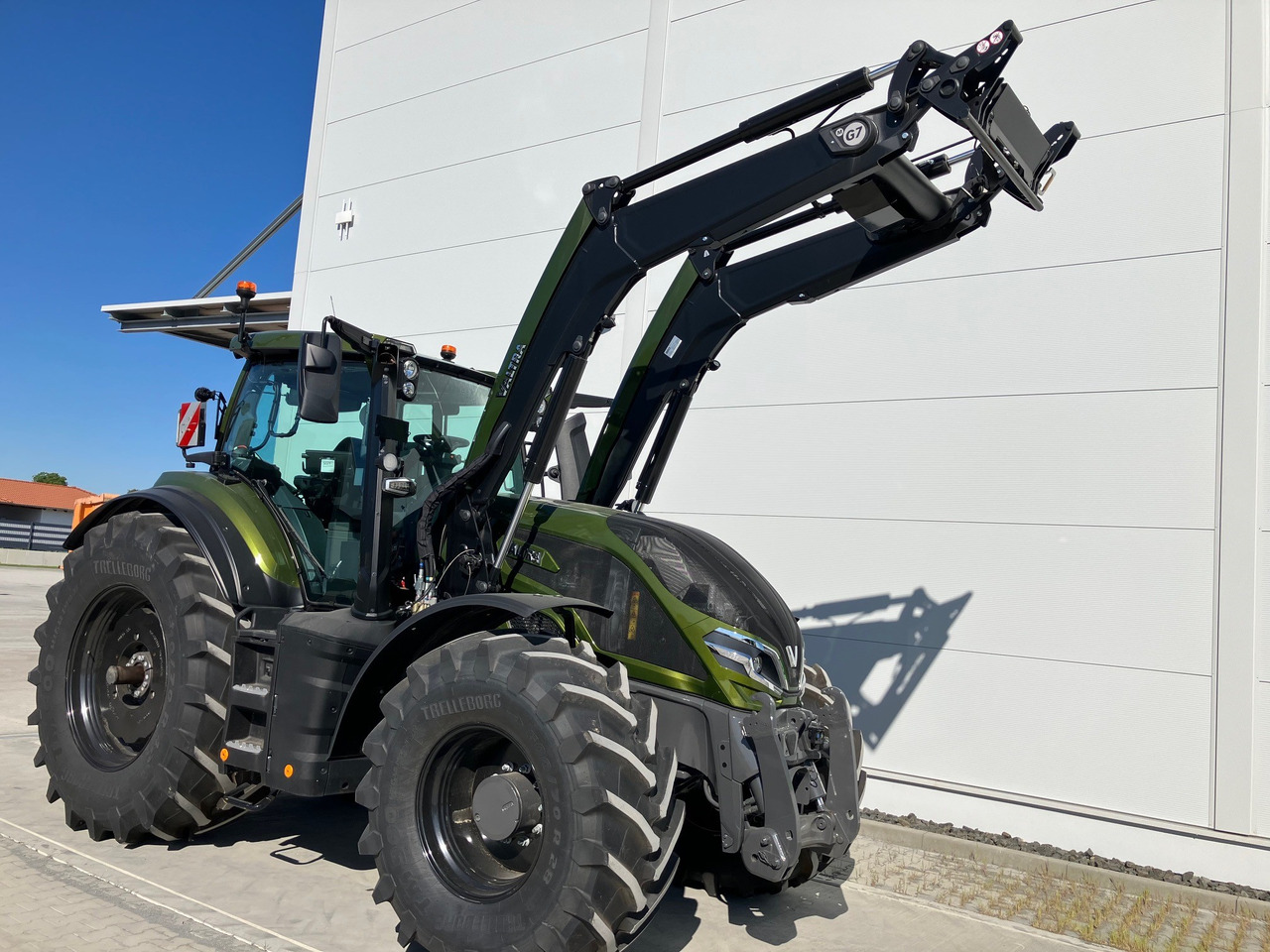 Valtra Q 285 - جرار: صور 4 Valtra Q 285 - جرار: صور 4