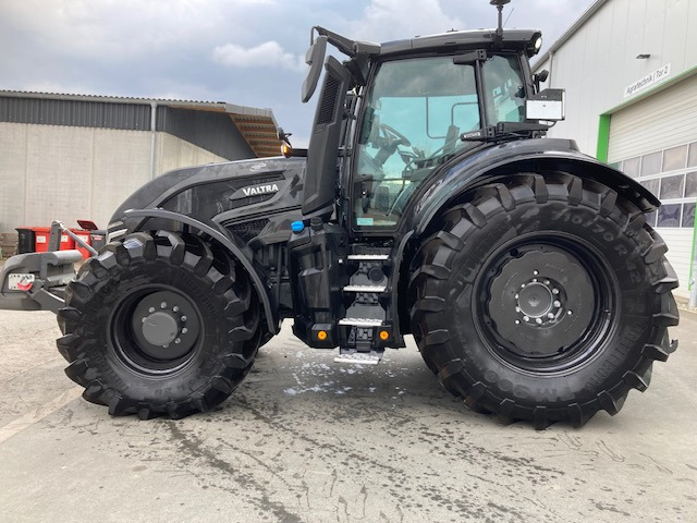 Valtra Q265 - جرار: صور 1 Valtra Q265 - جرار: صور 1