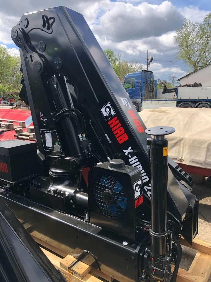 Hiab X-HiDuo 228 E-4 - ونش كرين - شاحنة: صور 1 Hiab X-HiDuo 228 E-4 - ونش كرين - شاحنة: صور 1