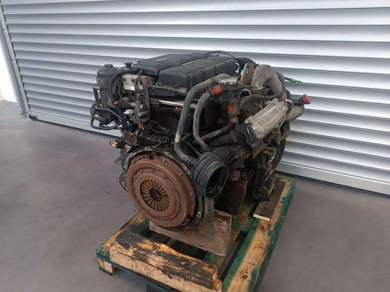 المحرك - شاحنة MAN D0834LFL52: صور 8