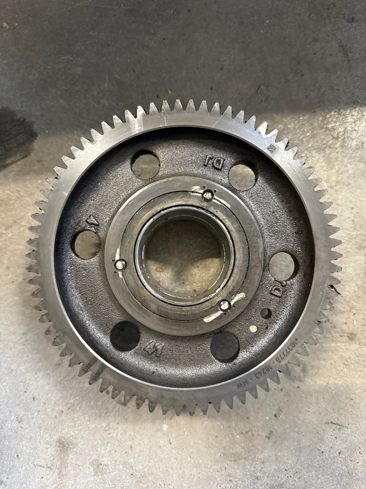 DAF INTERMEDIATE GEAR 1837778 - المحرك و قطع الغيار - شاحنة: صور 1 DAF INTERMEDIATE GEAR 1837778 - المحرك و قطع الغيار - شاحنة: صور 1