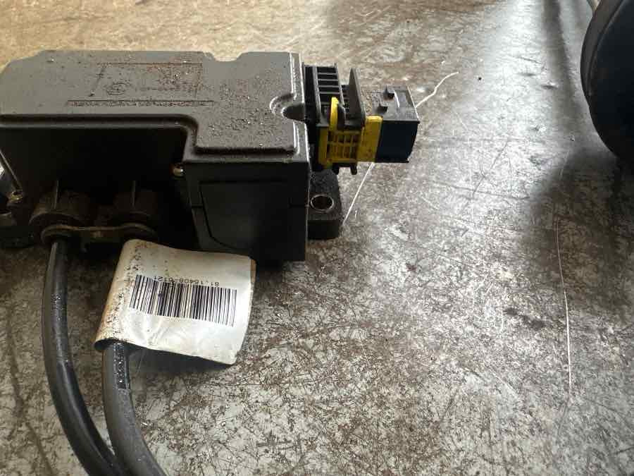 MAN ADBLUE LEVER 81.15408-6102 - خزان AdBlue - شاحنة: صور 2 MAN ADBLUE LEVER 81.15408-6102 - خزان AdBlue - شاحنة: صور 2