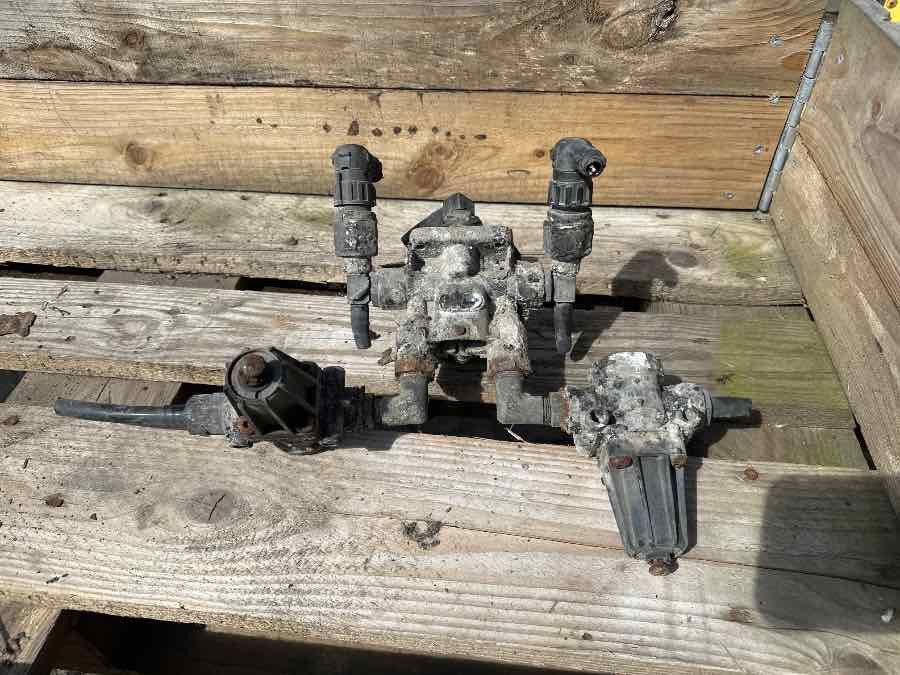 MAN AIR DRYER 81.52102-6209 - صمام الفرامل - شاحنة: صور 3 MAN AIR DRYER 81.52102-6209 - صمام الفرامل - شاحنة: صور 3