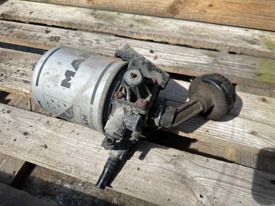 MAN AIR DRYER 81.52102-6209 - صمام الفرامل - شاحنة: صور 2 MAN AIR DRYER 81.52102-6209 - صمام الفرامل - شاحنة: صور 2