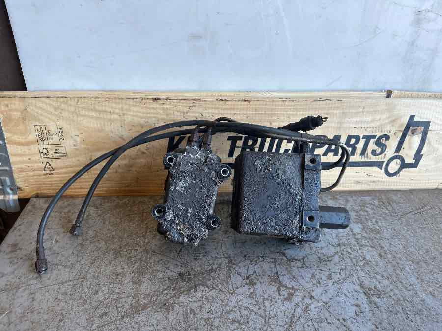 MAN CAB TILT PUMP 85.41723-6019 + 85.41723-6022 - الكابينة والداخلية - شاحنة: صور 2 MAN CAB TILT PUMP 85.41723-6019 + 85.41723-6022 - الكابينة والداخلية - شاحنة: صور 2