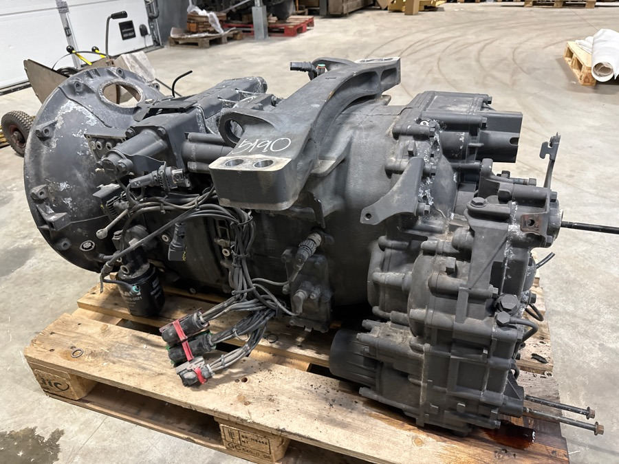 MAN GEARBOX 14 2700NM R3500 // 81.32004-6417 - علبة التروس - شاحنة: صور 2 MAN GEARBOX 14 2700NM R3500 // 81.32004-6417 - علبة التروس - شاحنة: صور 2