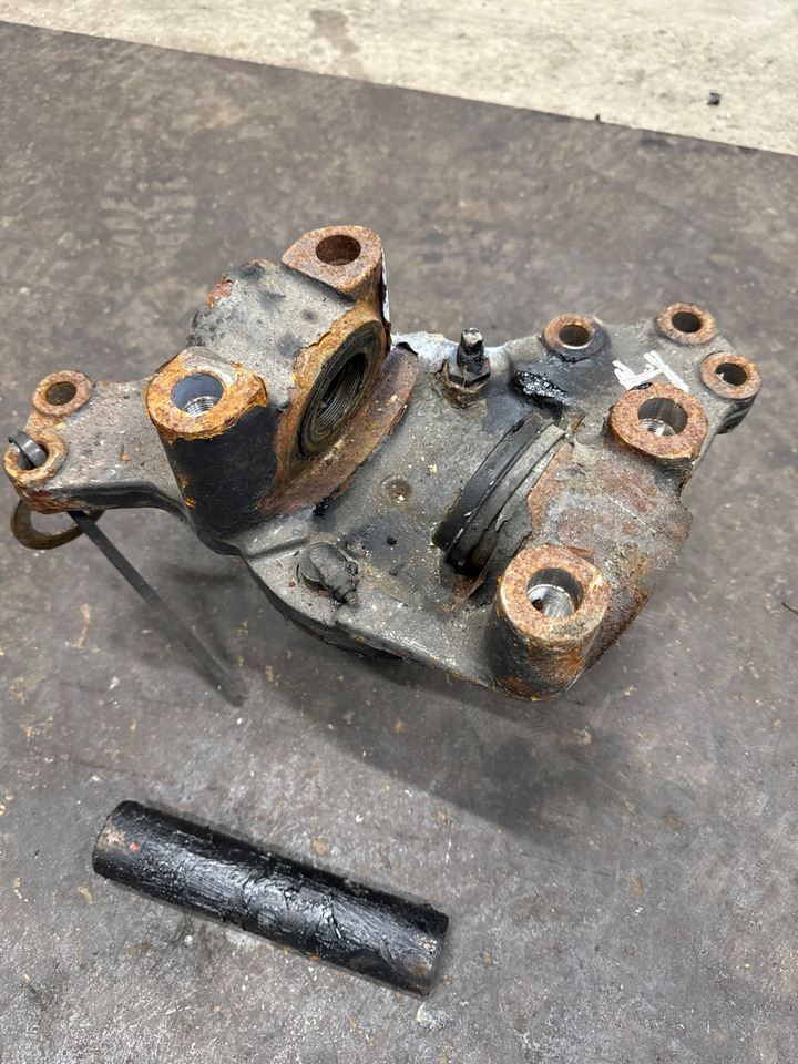 MAN STEERING KNUCKLE RIGHT 81.44201-6284 - دودة دركسون - شاحنة: صور 1 MAN STEERING KNUCKLE RIGHT 81.44201-6284 - دودة دركسون - شاحنة: صور 1