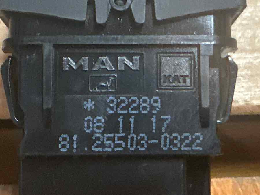 MAN SWITCH 81.25503-0322 - الكابينة والداخلية - شاحنة: صور 2 MAN SWITCH 81.25503-0322 - الكابينة والداخلية - شاحنة: صور 2