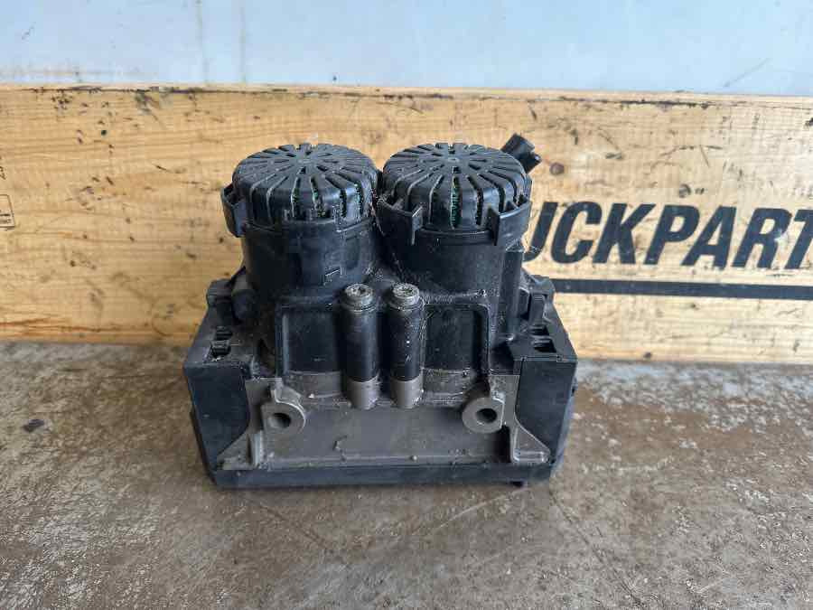 MAN VALVE 81.52106-9050 - صمام الفرامل - شاحنة: صور 1 MAN VALVE 81.52106-9050 - صمام الفرامل - شاحنة: صور 1