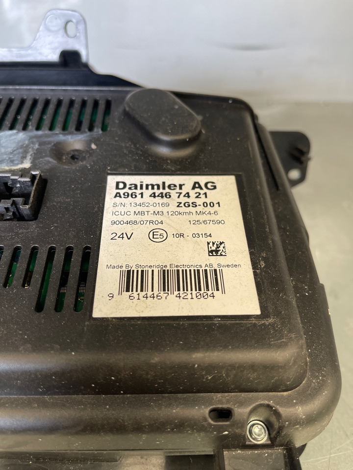 MERCEDES COMBI INSTRUMENT A9614467421 - الكابينة والداخلية - شاحنة: صور 3 MERCEDES COMBI INSTRUMENT A9614467421 - الكابينة والداخلية - شاحنة: صور 3