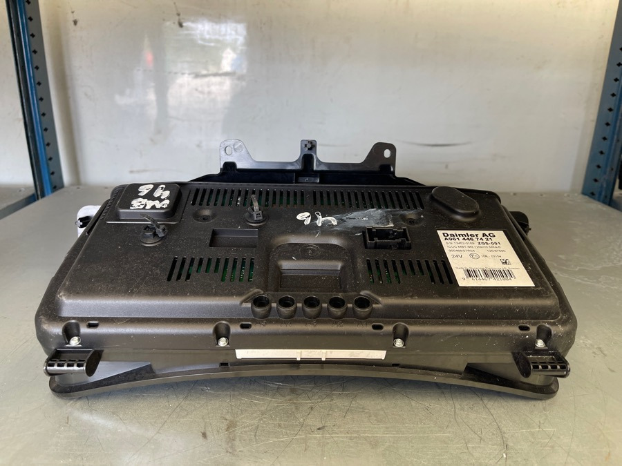 MERCEDES COMBI INSTRUMENT A9614467421 - الكابينة والداخلية - شاحنة: صور 2 MERCEDES COMBI INSTRUMENT A9614467421 - الكابينة والداخلية - شاحنة: صور 2