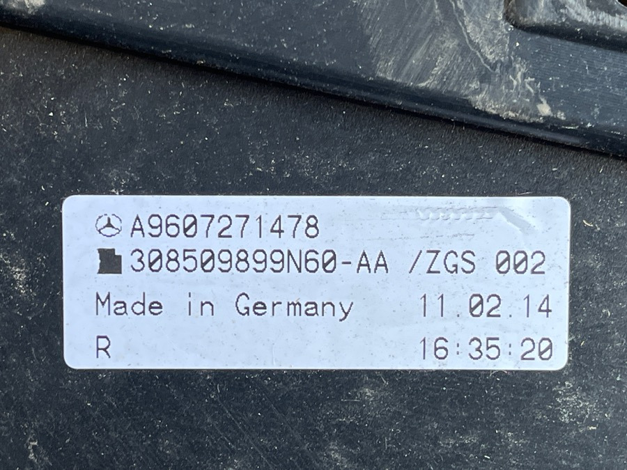 MERCEDES DOOR PANEL A9607271478 - الكابينة والداخلية - شاحنة: صور 3 MERCEDES DOOR PANEL A9607271478 - الكابينة والداخلية - شاحنة: صور 3