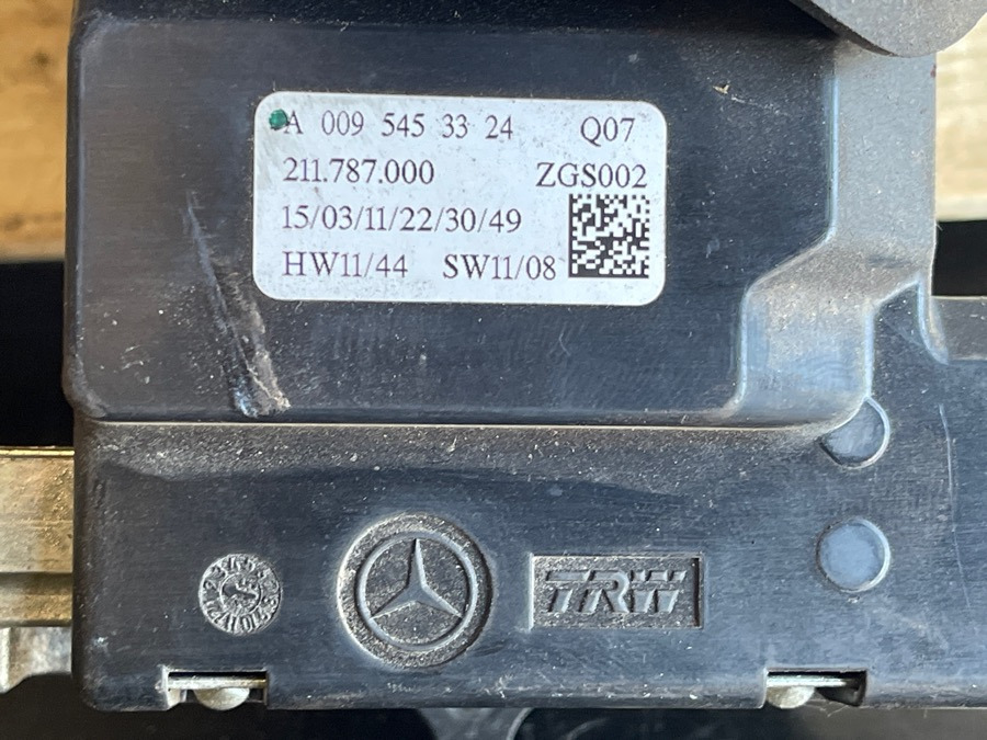 MERCEDES Indicator Lights A0095453324 - الكابينة والداخلية - شاحنة: صور 3 MERCEDES Indicator Lights A0095453324 - الكابينة والداخلية - شاحنة: صور 3