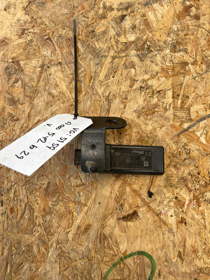 MERCEDES SENSOR A0005421029 V - قيادة السيارة - شاحنة: صور 1 MERCEDES SENSOR A0005421029 V - قيادة السيارة - شاحنة: صور 1