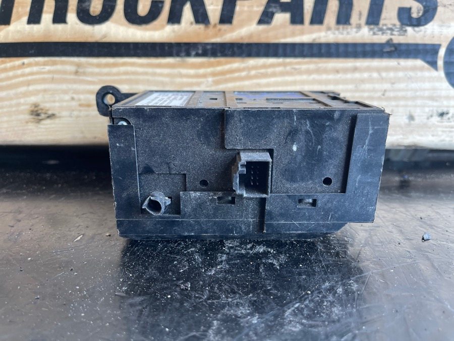 MERCEDES START / STOP A0004464908 - الكابينة والداخلية - شاحنة: صور 2 MERCEDES START / STOP A0004464908 - الكابينة والداخلية - شاحنة: صور 2