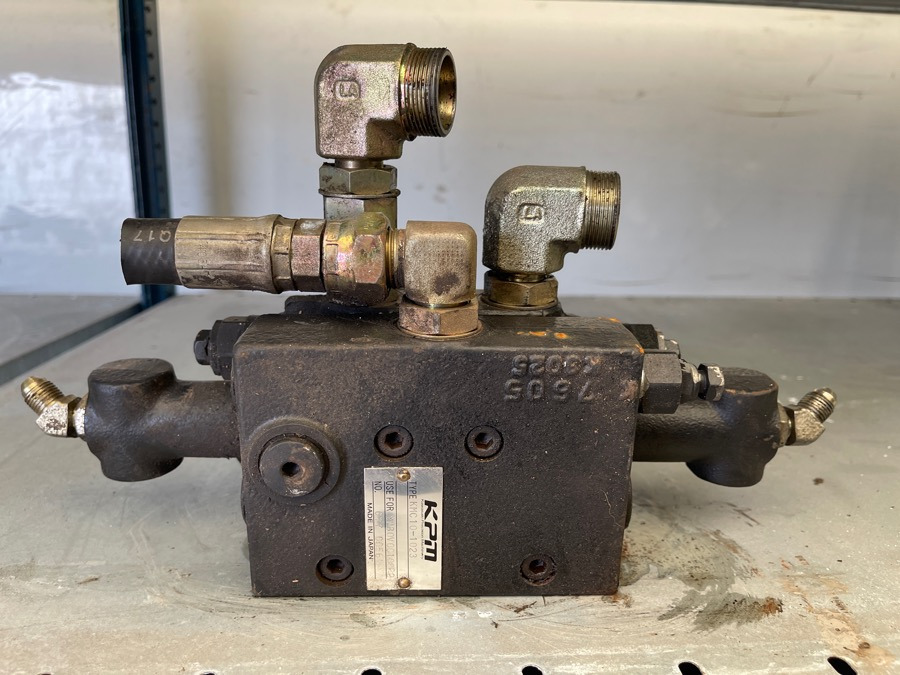 NEW HOLLAND VALVE KPM VENTIL TYPE :KMC10-1023 - صمام الفرامل - شاحنة: صور 2 NEW HOLLAND VALVE KPM VENTIL TYPE :KMC10-1023 - صمام الفرامل - شاحنة: صور 2