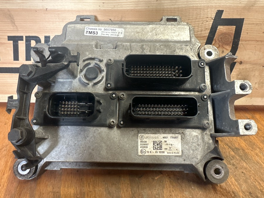 SCANIA ECU TMS3 2782574 - النظام الكهربائي - شاحنة: صور 3 SCANIA ECU TMS3 2782574 - النظام الكهربائي - شاحنة: صور 3