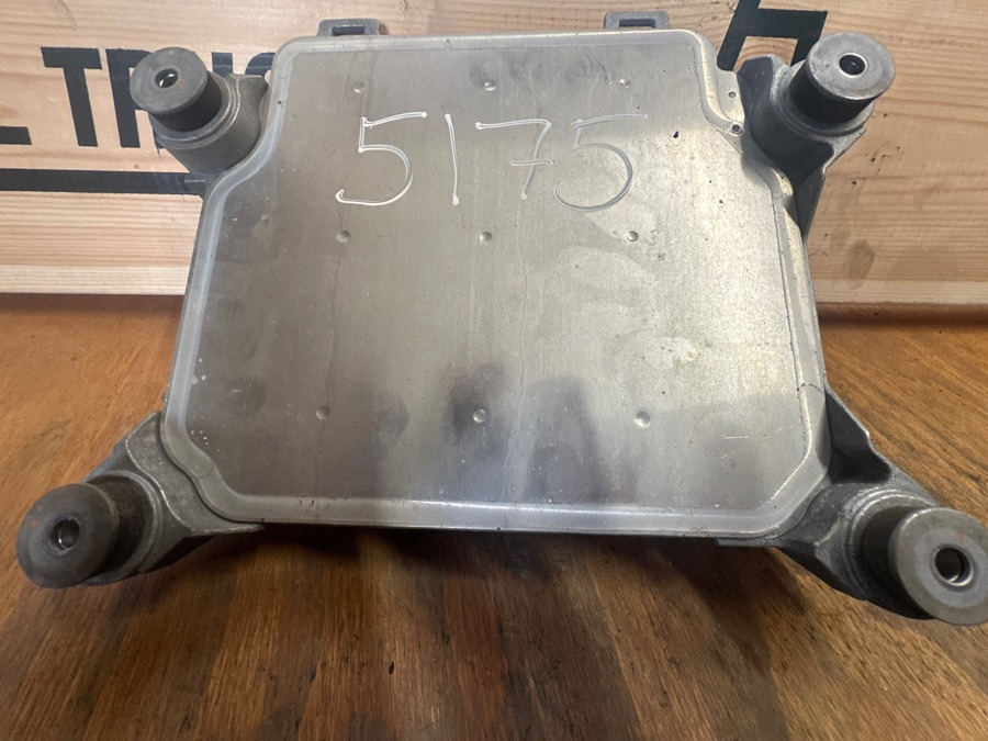SCANIA ECU TMS3 2782574 - النظام الكهربائي - شاحنة: صور 1 SCANIA ECU TMS3 2782574 - النظام الكهربائي - شاحنة: صور 1