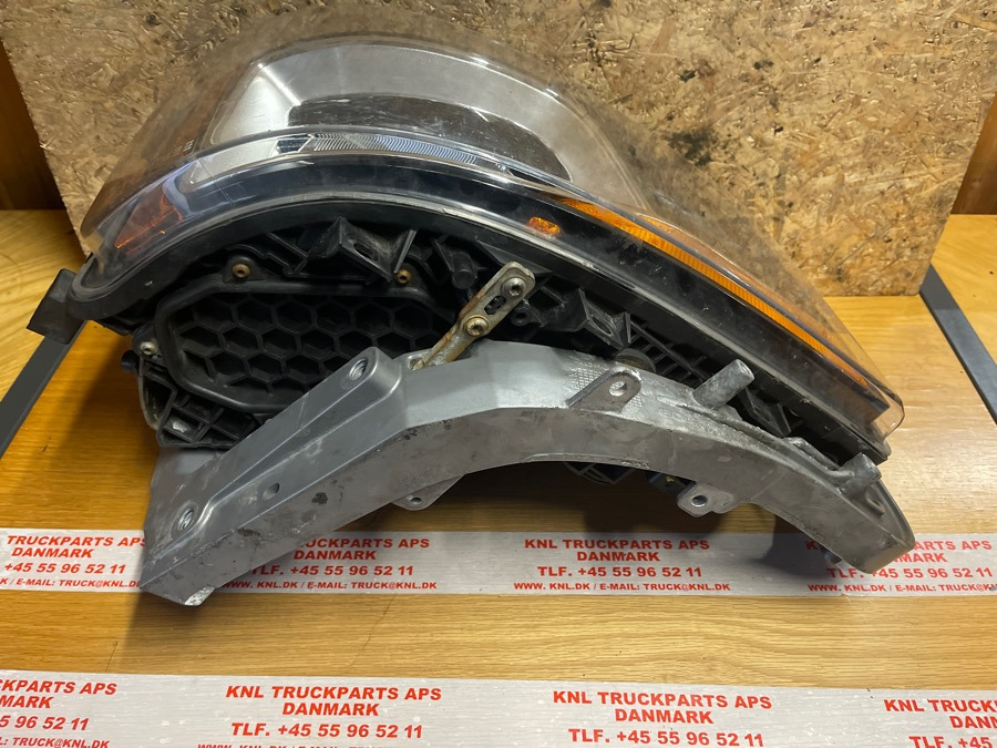 SCANIA LAMP 2655841 - أضواء - شاحنة: صور 2 SCANIA LAMP 2655841 - أضواء - شاحنة: صور 2