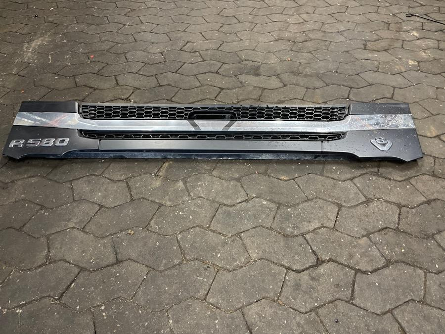 SCANIA NGR GRILL LOWER - هيكل السيارة الخارجية - شاحنة: صور 2 SCANIA NGR GRILL LOWER - هيكل السيارة الخارجية - شاحنة: صور 2
