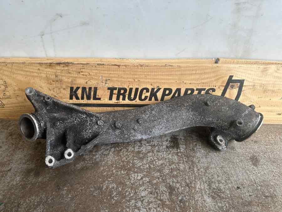 VOLVO AIR PIPE 23127713 - أنبوب سحب الهواء: صور 2 VOLVO AIR PIPE 23127713 - أنبوب سحب الهواء: صور 2