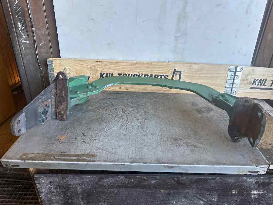 VOLVO BRACKET 20585252 + 21190667 + 21193259 - الإطار/ الشاسيه - شاحنة: صور 2 VOLVO BRACKET 20585252 + 21190667 + 21193259 - الإطار/ الشاسيه - شاحنة: صور 2