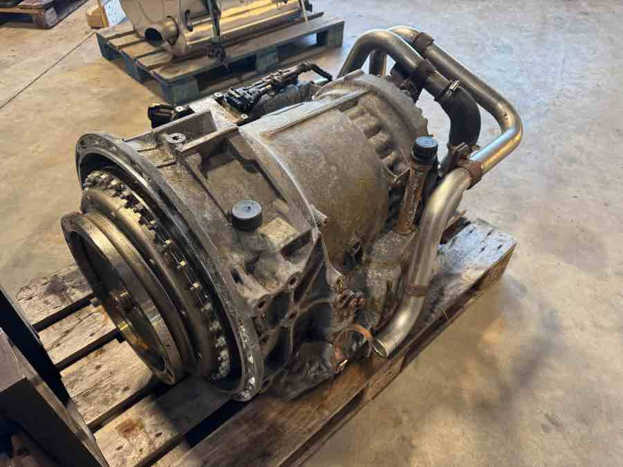 VOLVO GEARBOX 6AP1400B // 21673420 - علبة التروس - شاحنة: صور 1 VOLVO GEARBOX 6AP1400B // 21673420 - علبة التروس - شاحنة: صور 1
