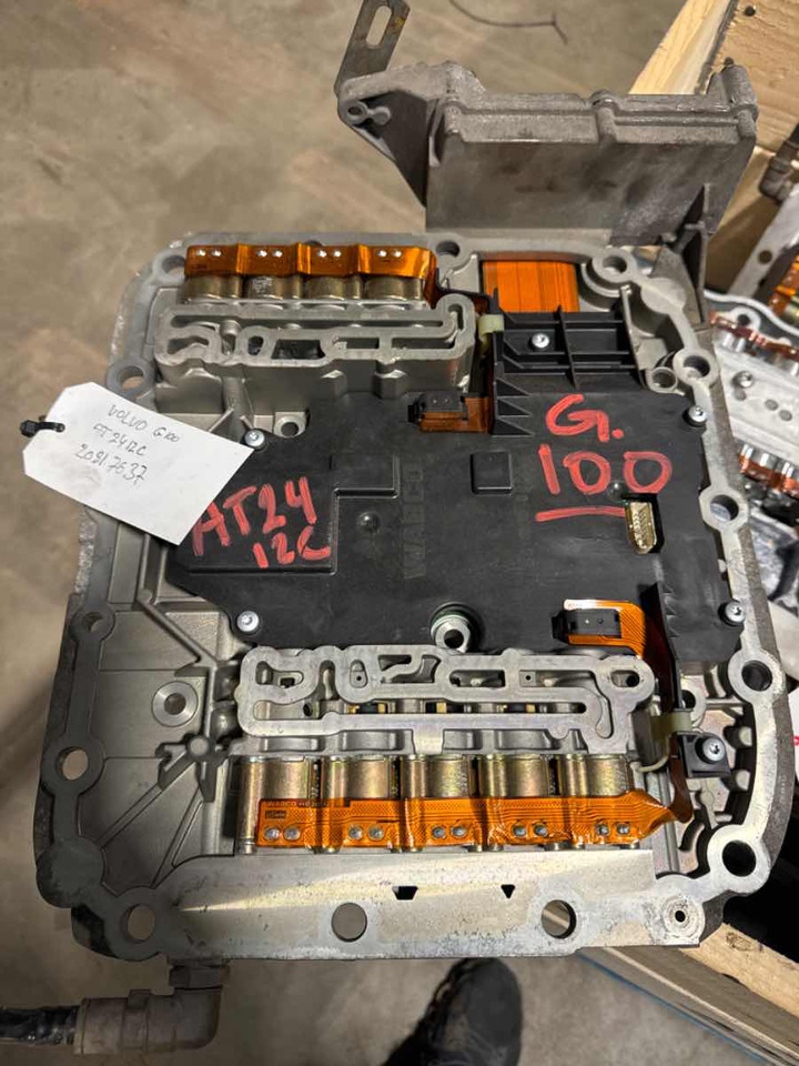 VOLVO ISHIFT COMPUTER 20817637 - علبة التروس و قطع الغيار - شاحنة: صور 2 VOLVO ISHIFT COMPUTER 20817637 - علبة التروس و قطع الغيار - شاحنة: صور 2