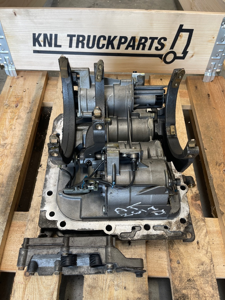 VOLVO ISHIFT SHIFTING HOUSE COMPLETE 21314139 - علبة التروس و قطع الغيار - شاحنة: صور 2 VOLVO ISHIFT SHIFTING HOUSE COMPLETE 21314139 - علبة التروس و قطع الغيار - شاحنة: صور 2