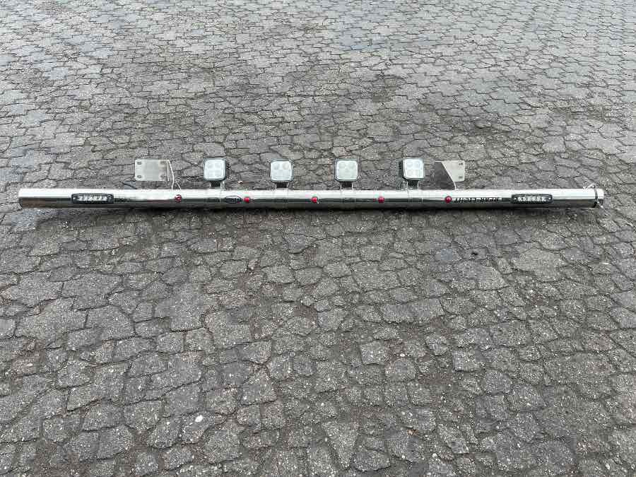 VOLVO LIGHT BOOM, CHROME - أضواء - شاحنة: صور 1 VOLVO LIGHT BOOM, CHROME - أضواء - شاحنة: صور 1