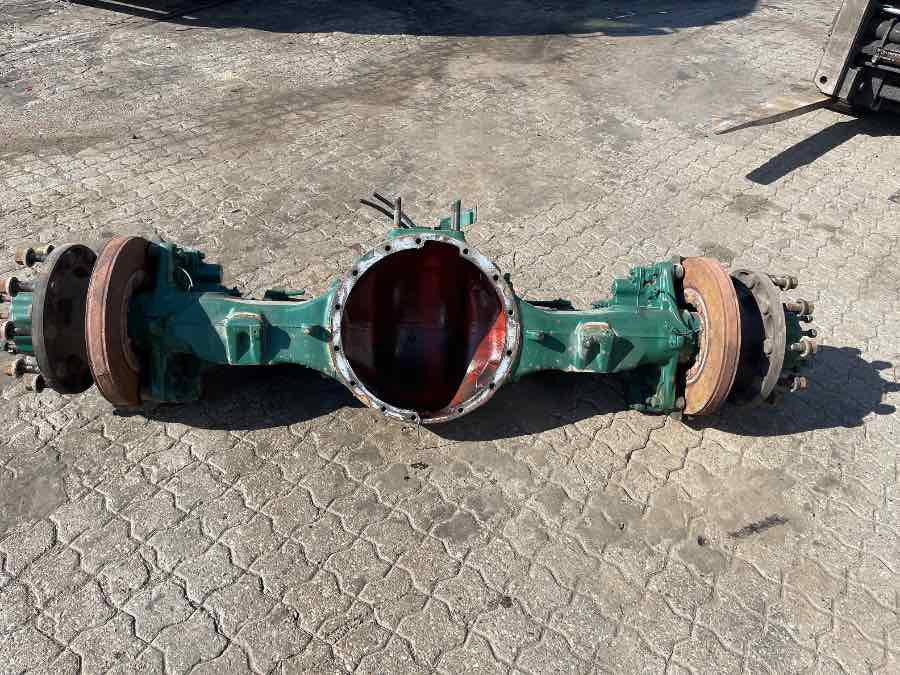VOLVO REAR AXLE 21999715 - المحور و قطع الغيار - شاحنة: صور 1 VOLVO REAR AXLE 21999715 - المحور و قطع الغيار - شاحنة: صور 1