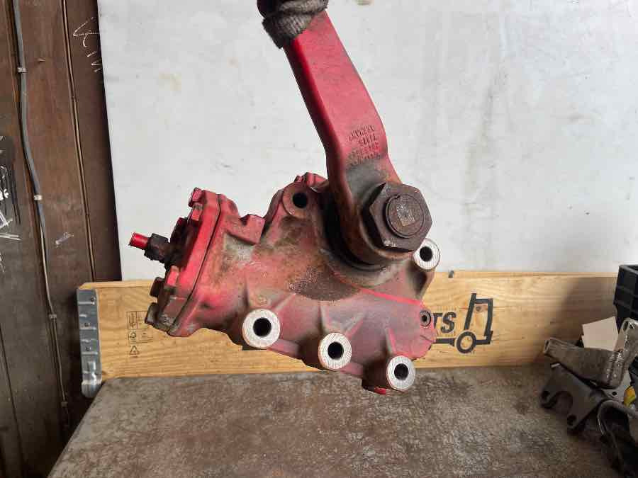 VOLVO STEERING GEAR 250351 - قيادة السيارة - شاحنة: صور 2 VOLVO STEERING GEAR 250351 - قيادة السيارة - شاحنة: صور 2