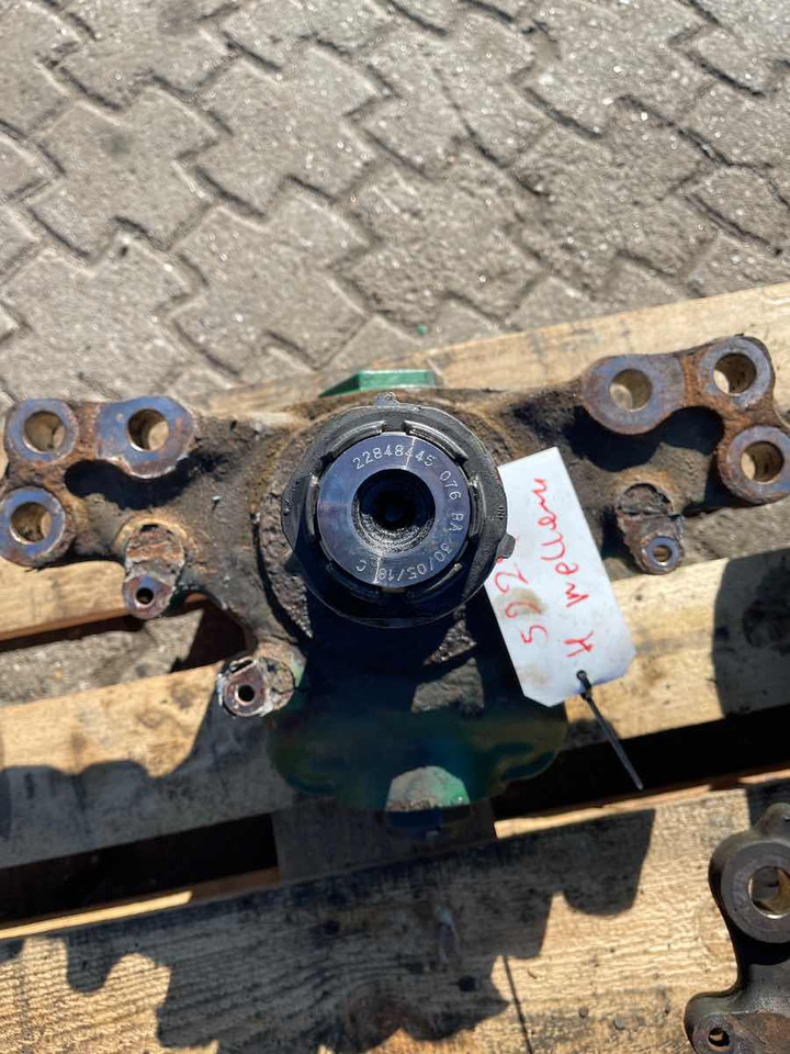 VOLVO STEERING KNUCKLE 22848445 - مفصل التوجيه - شاحنة: صور 1 VOLVO STEERING KNUCKLE 22848445 - مفصل التوجيه - شاحنة: صور 1