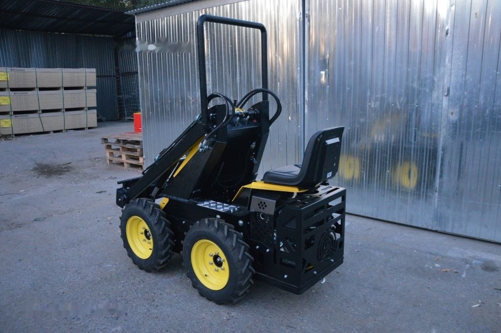 Tur Poland Miniradlader Miniloader Mini hoflader TUR N 520 Briggs&Stratton - شيول صغير: صور 4 Tur Poland Miniradlader Miniloader Mini hoflader TUR N 520 Briggs&Stratton - شيول صغير: صور 4