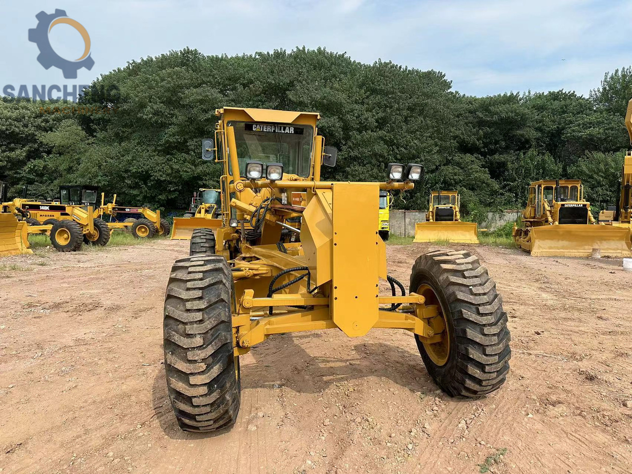 CAT 14G - آلة تسوية الأرض: صور 3 CAT 14G - آلة تسوية الأرض: صور 3