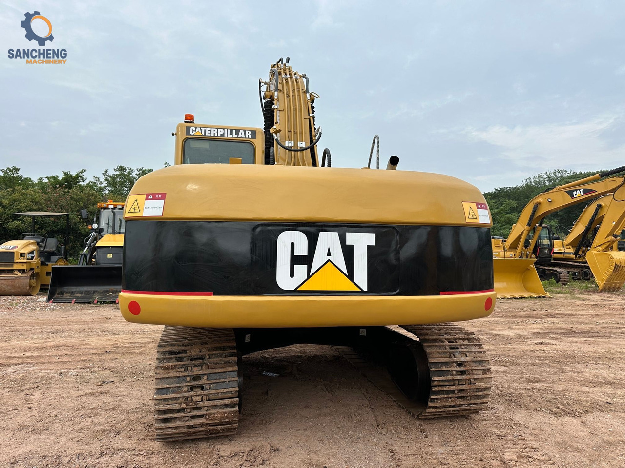 CAT 320CL crawler excavator with hammer - حفارات زحافة: صور 5 CAT 320CL crawler excavator with hammer - حفارات زحافة: صور 5