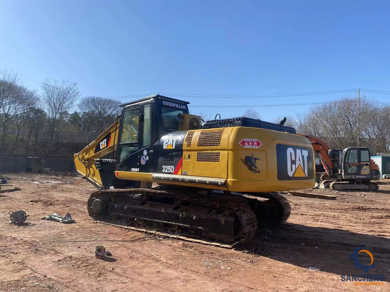 CAT 325D - حفارات زحافة: صور 4 CAT 325D - حفارات زحافة: صور 4