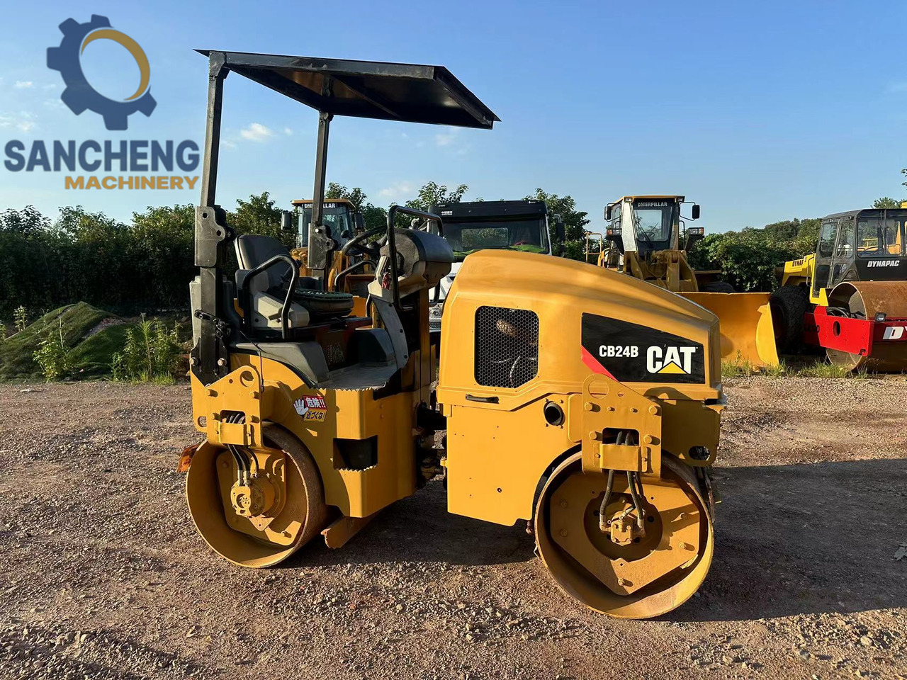 CAT CB24B - مدحلة: صور 1 CAT CB24B - مدحلة: صور 1
