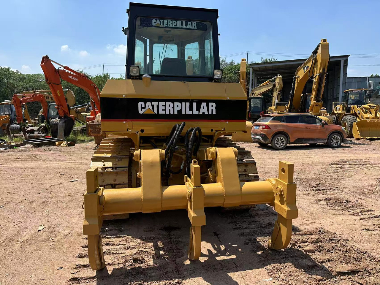 CAT D6G - بلدوزر: صور 4 CAT D6G - بلدوزر: صور 4