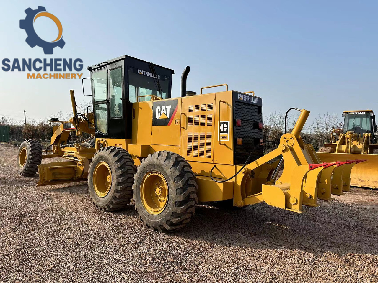 CATERPILLAR 120H motor grader - آلة تسوية الأرض: صور 3 CATERPILLAR 120H motor grader - آلة تسوية الأرض: صور 3