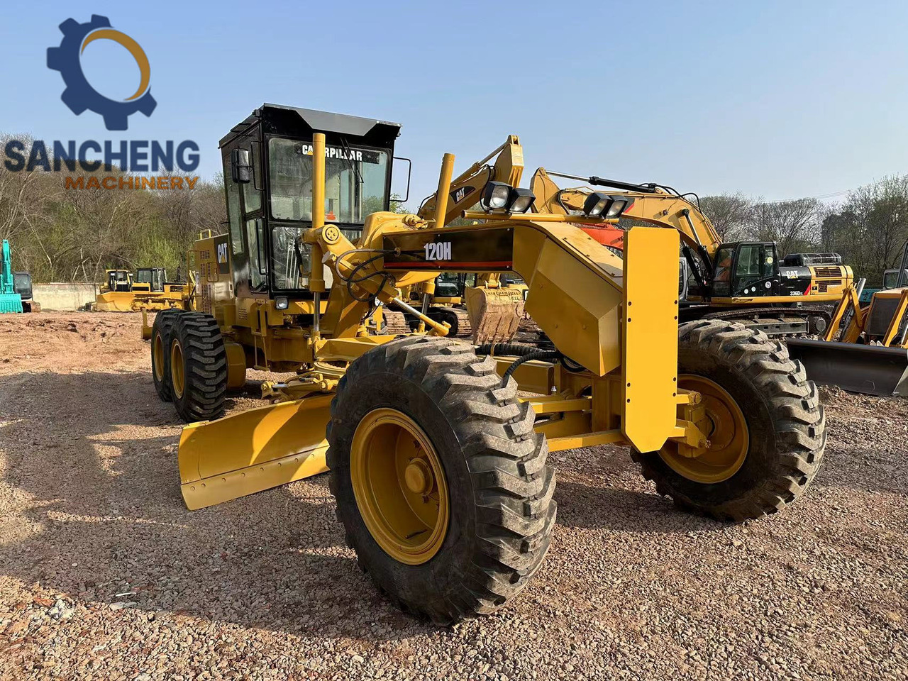 CATERPILLAR 120H - آلة تسوية الأرض: صور 2 CATERPILLAR 120H - آلة تسوية الأرض: صور 2