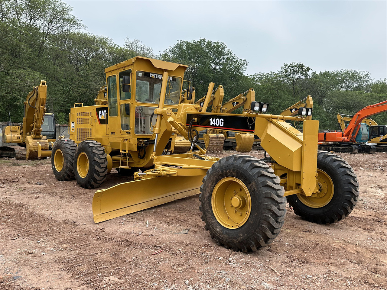 CATERPILLAR 140G - آلة تسوية الأرض: صور 2 CATERPILLAR 140G - آلة تسوية الأرض: صور 2