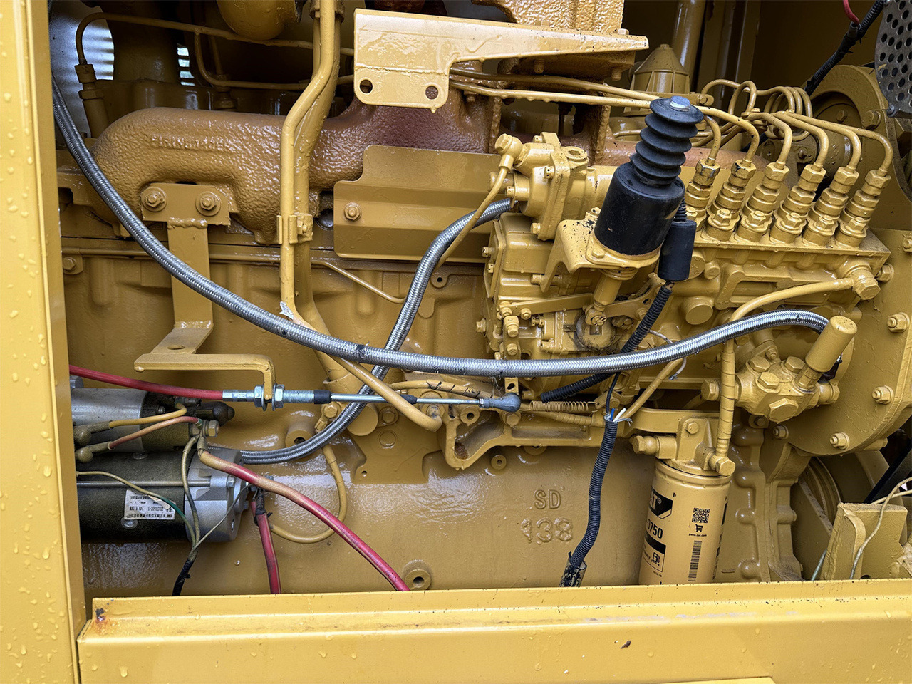 آلة تسوية الأرض CATERPILLAR 140H motor grader: صور 10