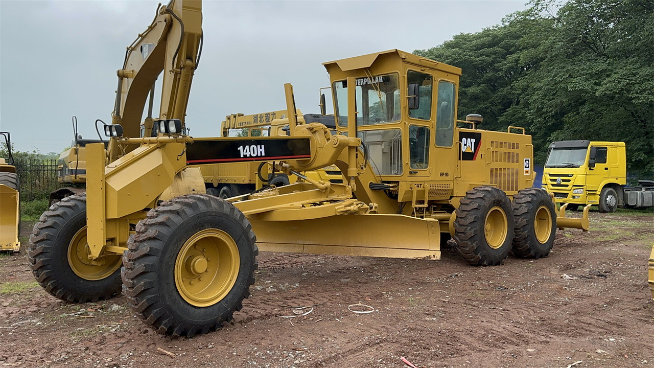 CATERPILLAR 140H - آلة تسوية الأرض: صور 2 CATERPILLAR 140H - آلة تسوية الأرض: صور 2