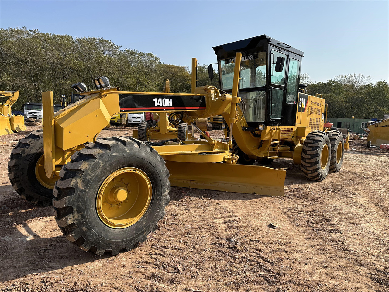 CATERPILLAR 140H - آلة تسوية الأرض: صور 1 CATERPILLAR 140H - آلة تسوية الأرض: صور 1