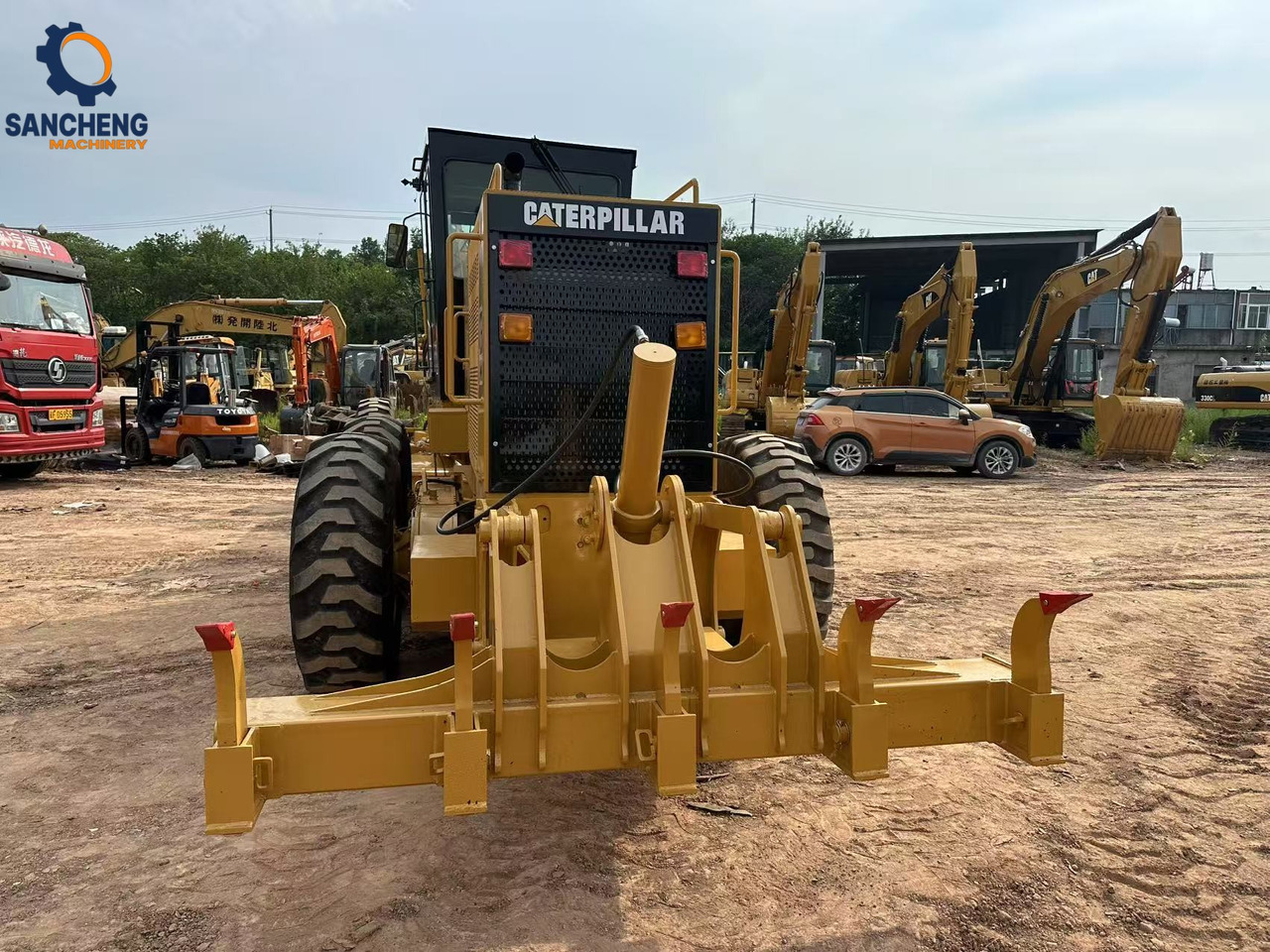 CATERPILLAR 140K - آلة تسوية الأرض: صور 4 CATERPILLAR 140K - آلة تسوية الأرض: صور 4