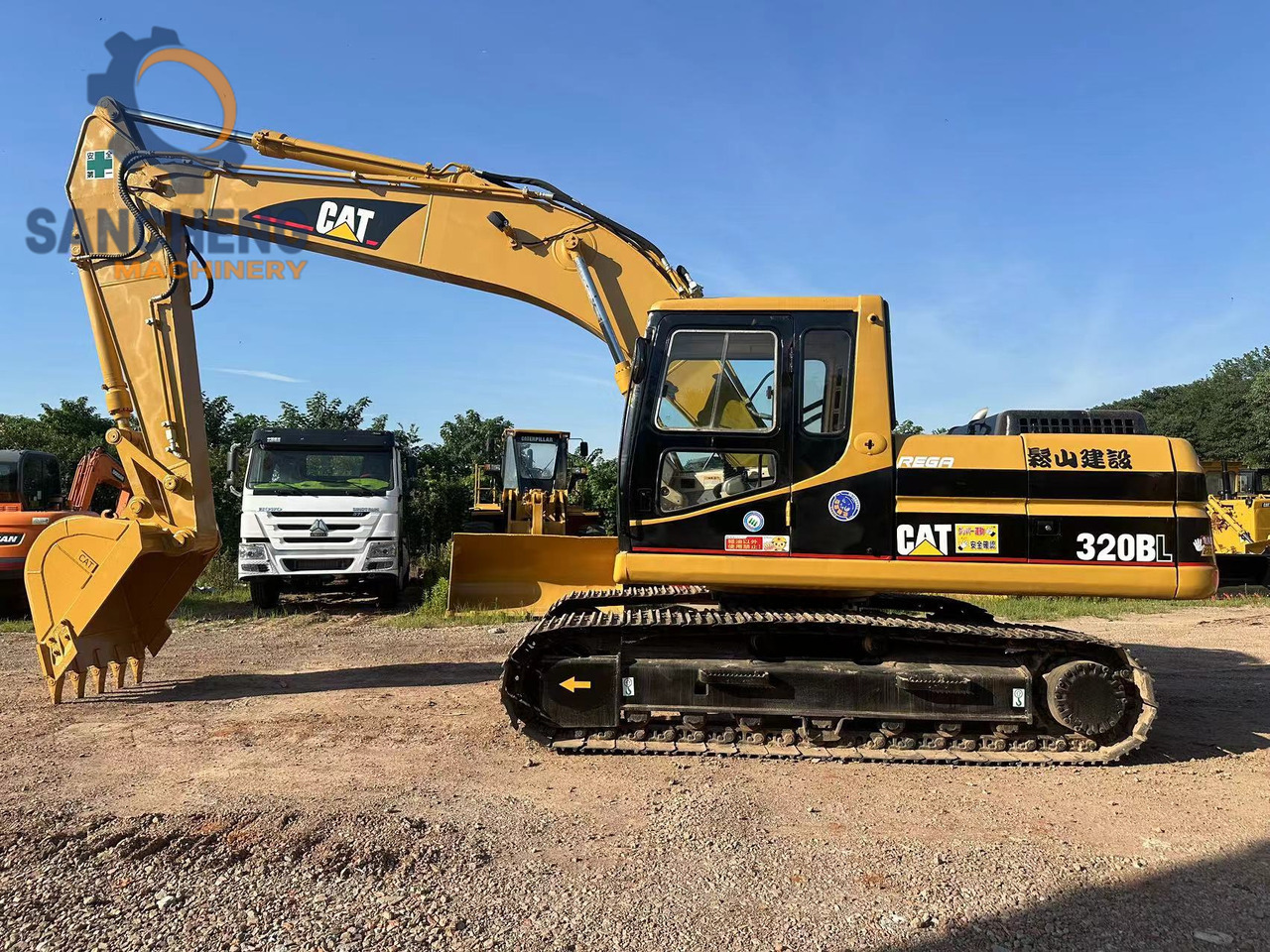 CATERPILLAR 320BL - حفارات زحافة: صور 1 CATERPILLAR 320BL - حفارات زحافة: صور 1