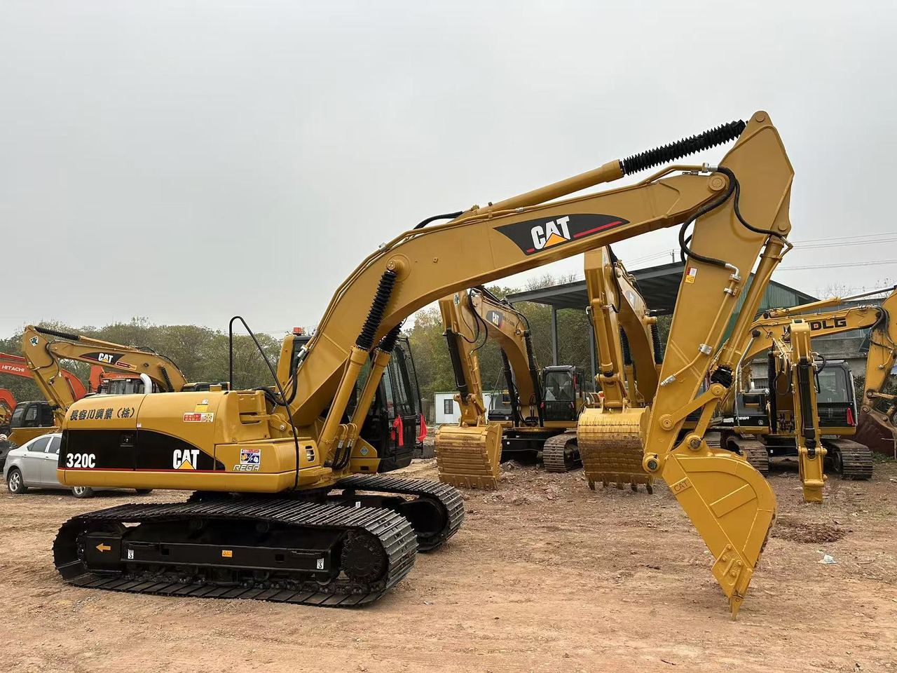 CATERPILLAR 320C excavator - حفارات زحافة: صور 1 CATERPILLAR 320C excavator - حفارات زحافة: صور 1